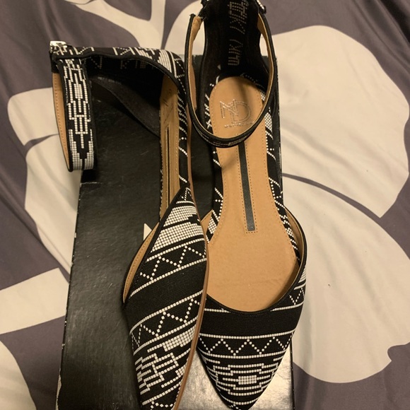 New Direction - Picture 2 of 6